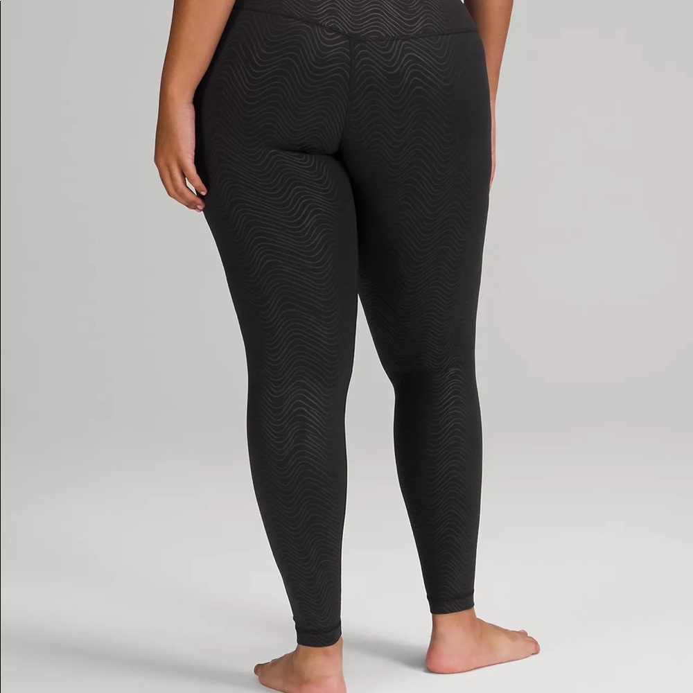 Lululemon High Rise Yoga Pants MSRP: $118
